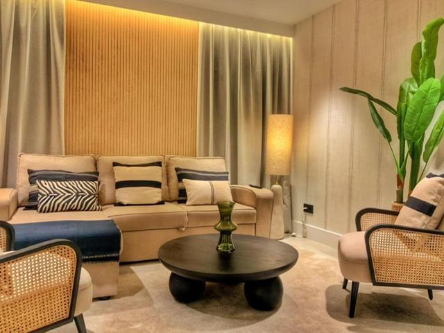 Precioso Apartamento Nuevo En Calle Ferraz *